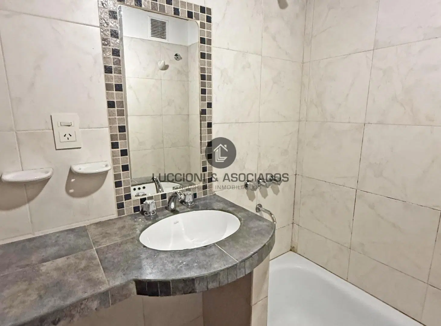 EN ALQUILER - DEPARTAMENTO "COMPLEJO LOS MOLLES" - JUAN B. JUSTO Nº 479 3