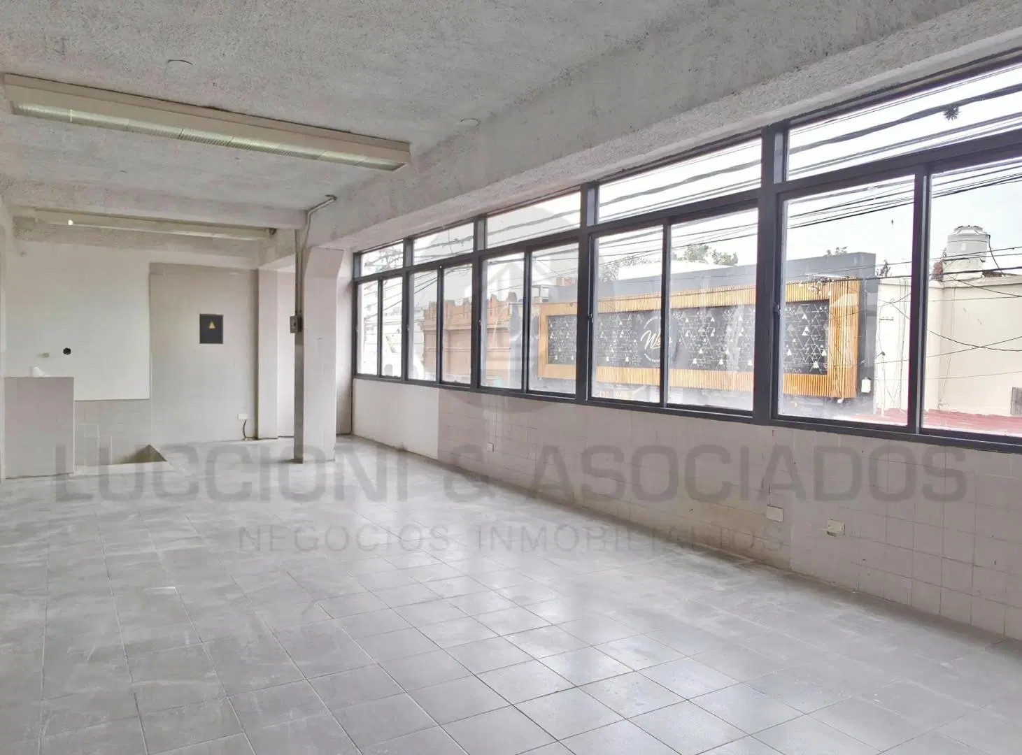️EN ALQUILER️ - EXCELENTE LOCAL COMERCIAL CON UBICACIÓN ESTRATEGICA! - BALACRCE Nº 177 8