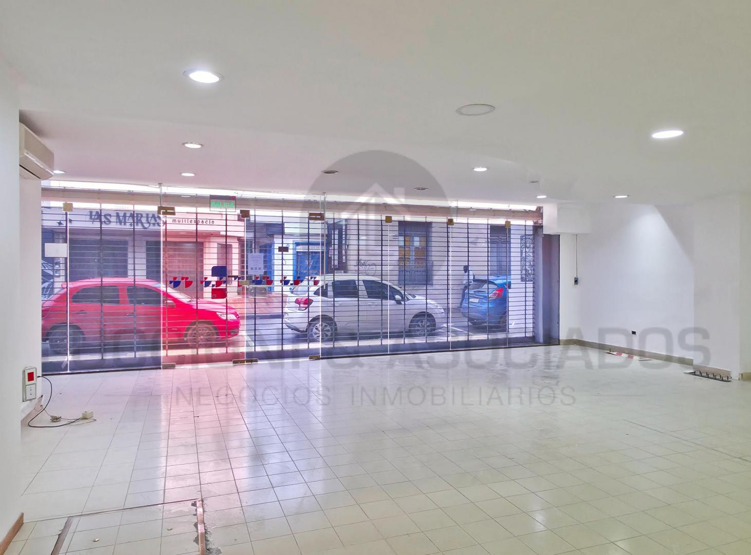 Foto de ️EN ALQUILER️ - EXCELENTE LOCAL COMERCIAL CON UBICACIÓN ESTRATEGICA!, imagen 2
