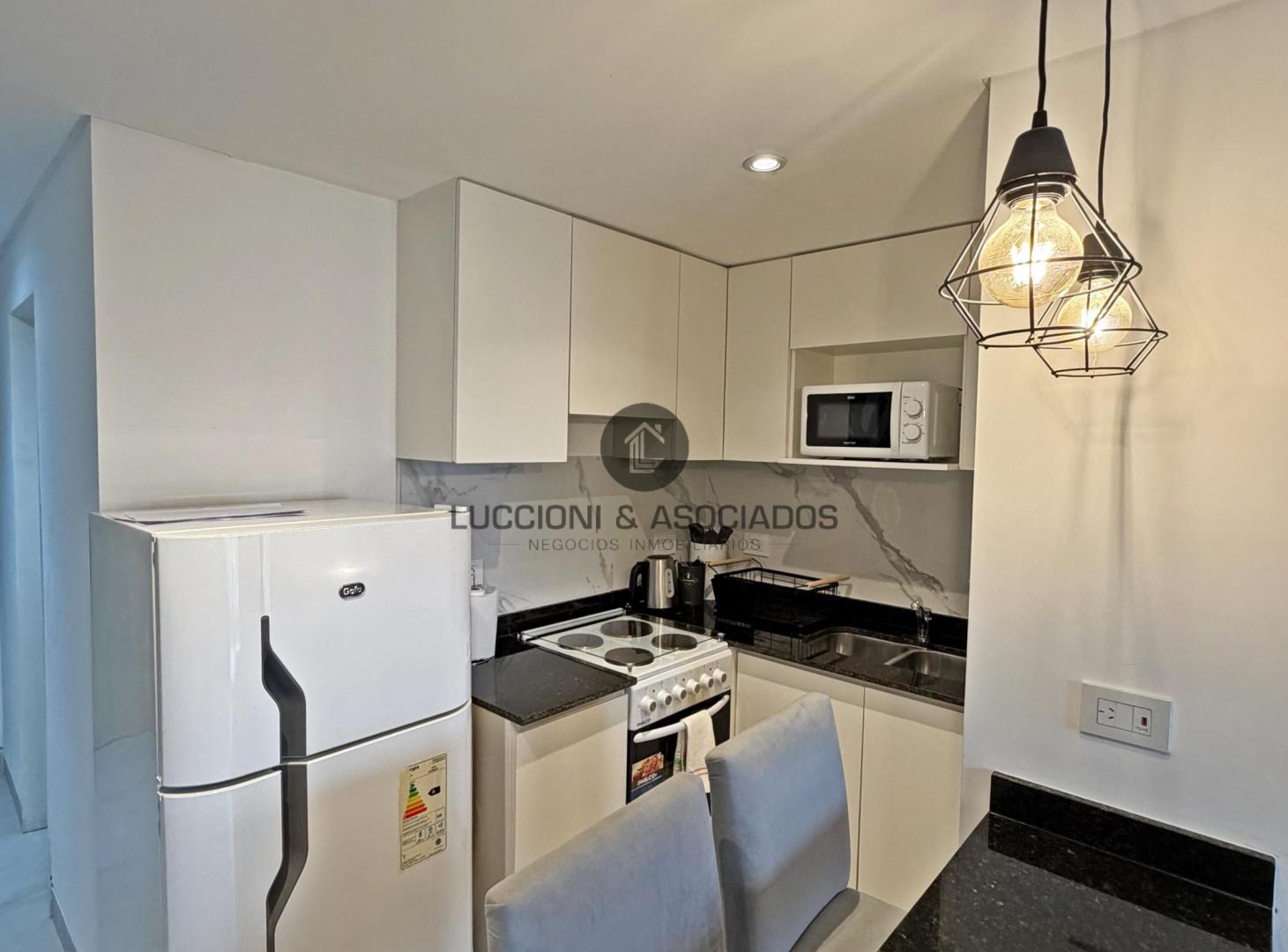 Foto de EN VENTA OPORTUNIDAD DE INVERSIÓN!! HERMOSO MONOAMBIENTE - AMEGHINO Nº, imagen 2