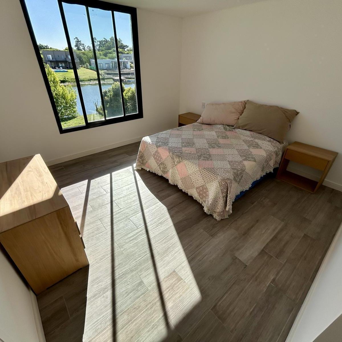 Foto de Casa en San Matías, Escobar. Dos plantas con pileta en lote a la laguna, imagen 2
