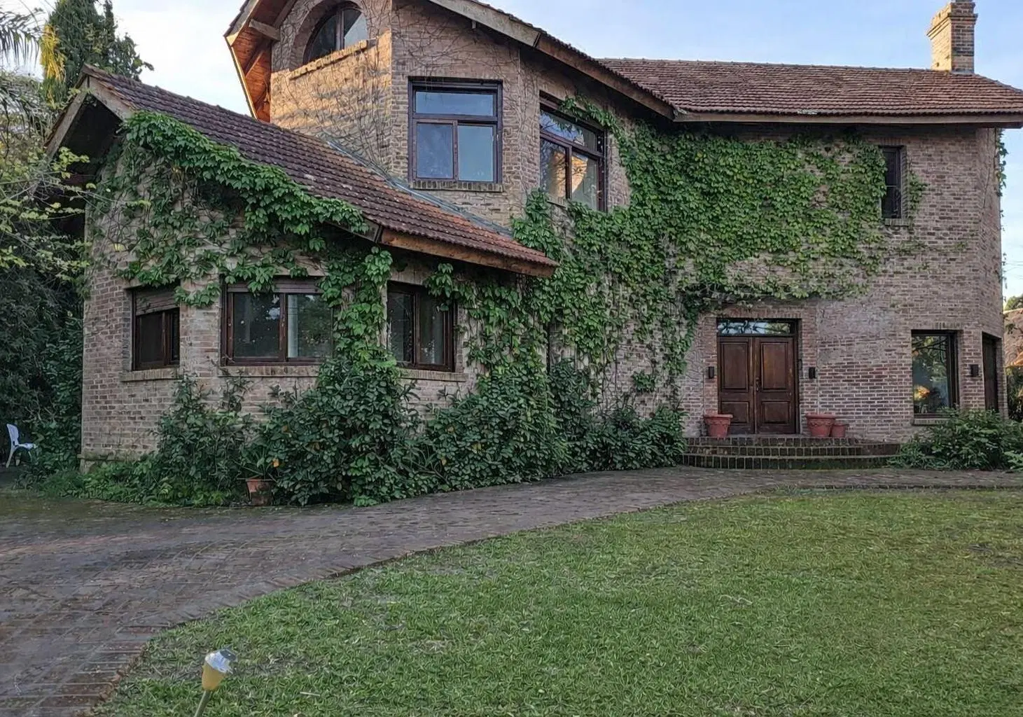 CASA EN VENTA EN BARRIO CERRADO LOS LAURELES 2