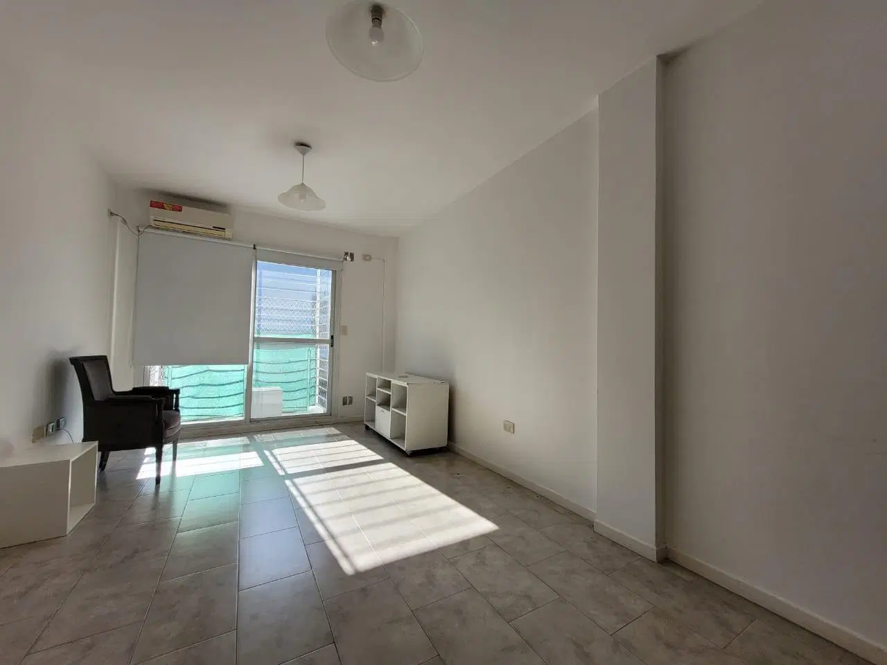 VENTA DEPARTAMENTO 2 AMBIENTES CON BALCON Y COCHERA PARQUE CHAS 2
