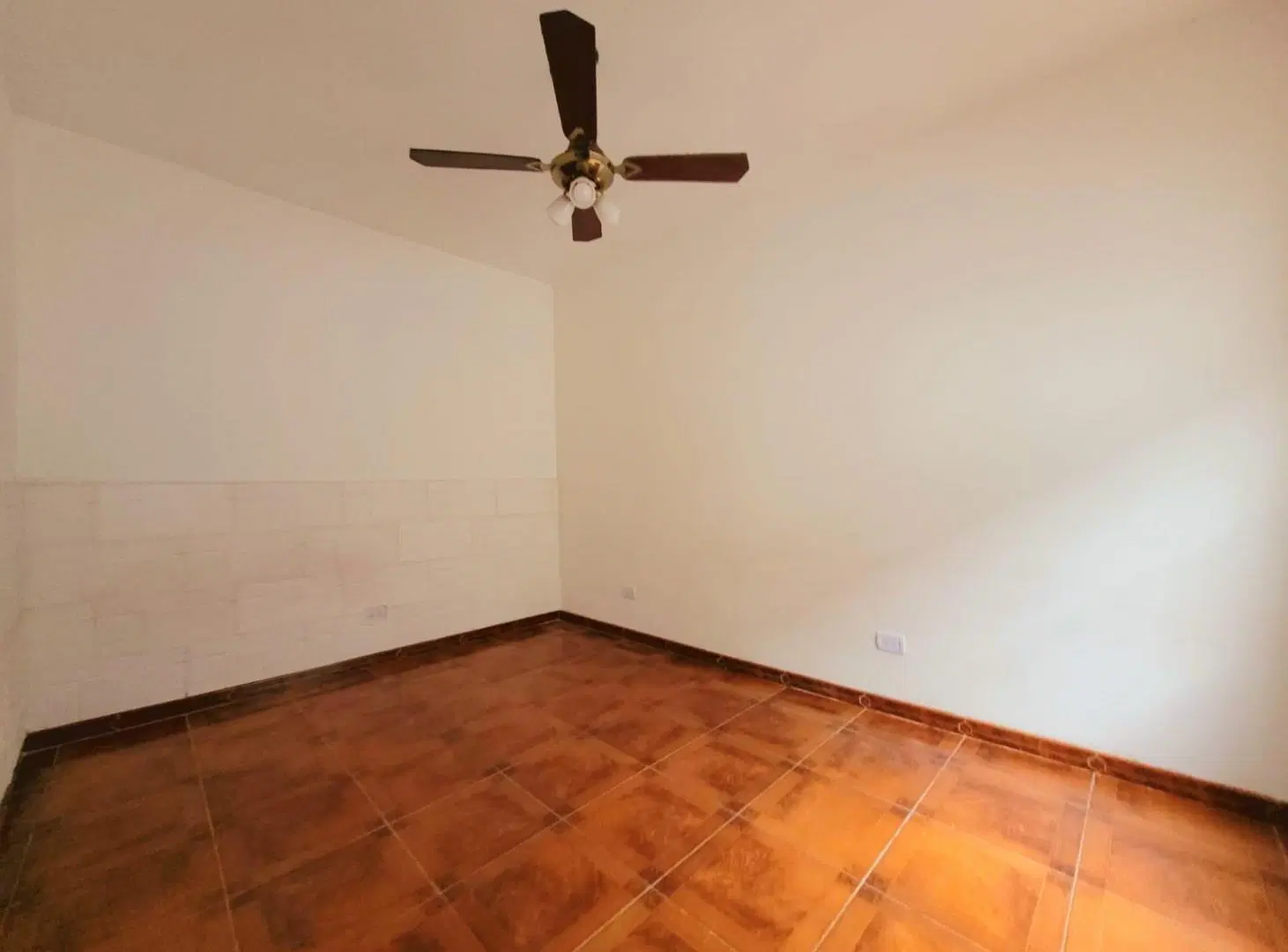 VENTA PH 2 AMBIENTES CON PATIO VILLA TESSEI 4