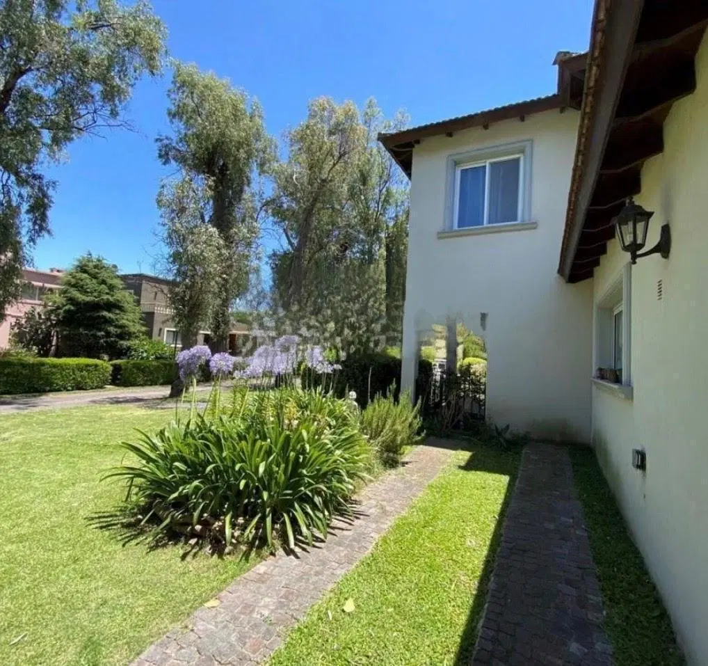 Excelente oportunidad casa 822m2 Los Potrillos, Fatima 8