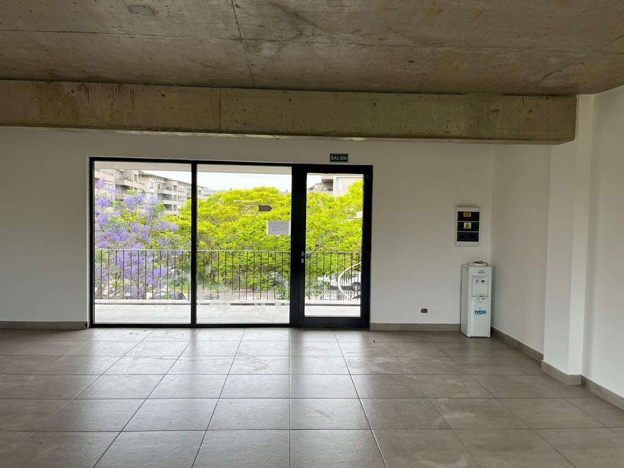 Foto de Alquiler Local en el Complejo Buenavista, imagen 1