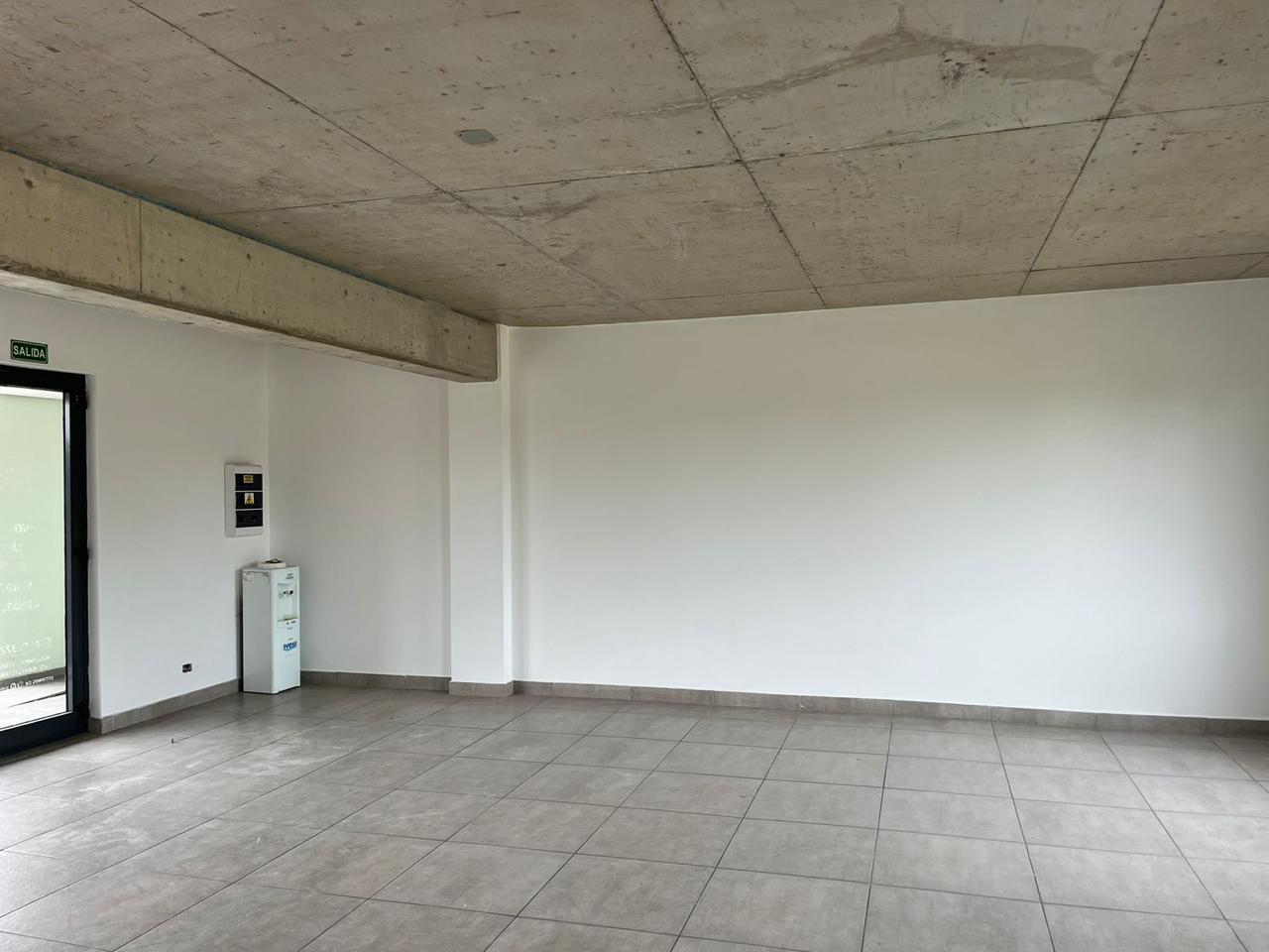 Foto de Alquiler Local en el Complejo Buenavista, imagen 2