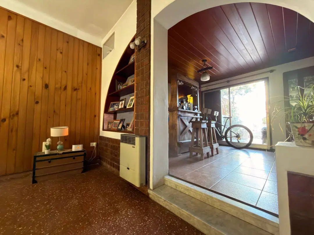 Chalet de Categoría en Luján | Av. Dr. Muñiz y Mariano Moreno 4