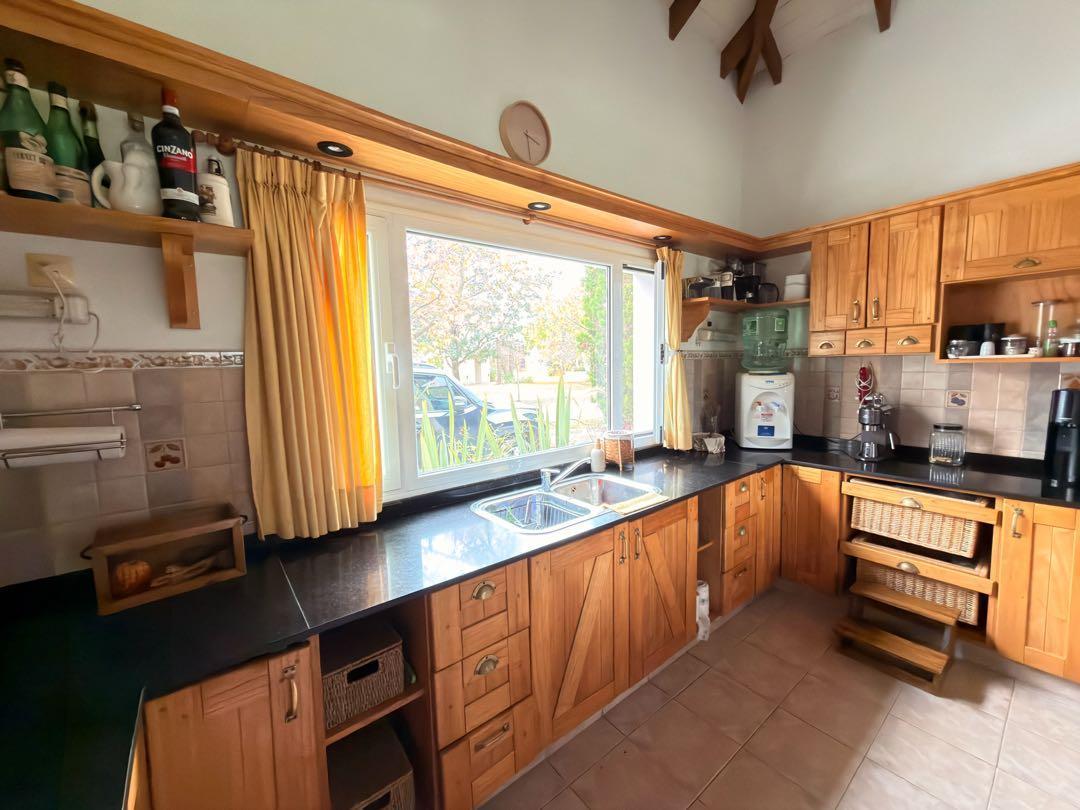 Foto de Comfortable casa 4amb + pileta - Fondo a pulmón - La concepcion Luján, imagen 5