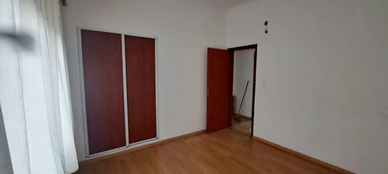 CASA IDEAL CONSULTORIOS EN ALQUILER en San Miguel 8