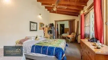 Dos Locales Casa en VENTA en block 5