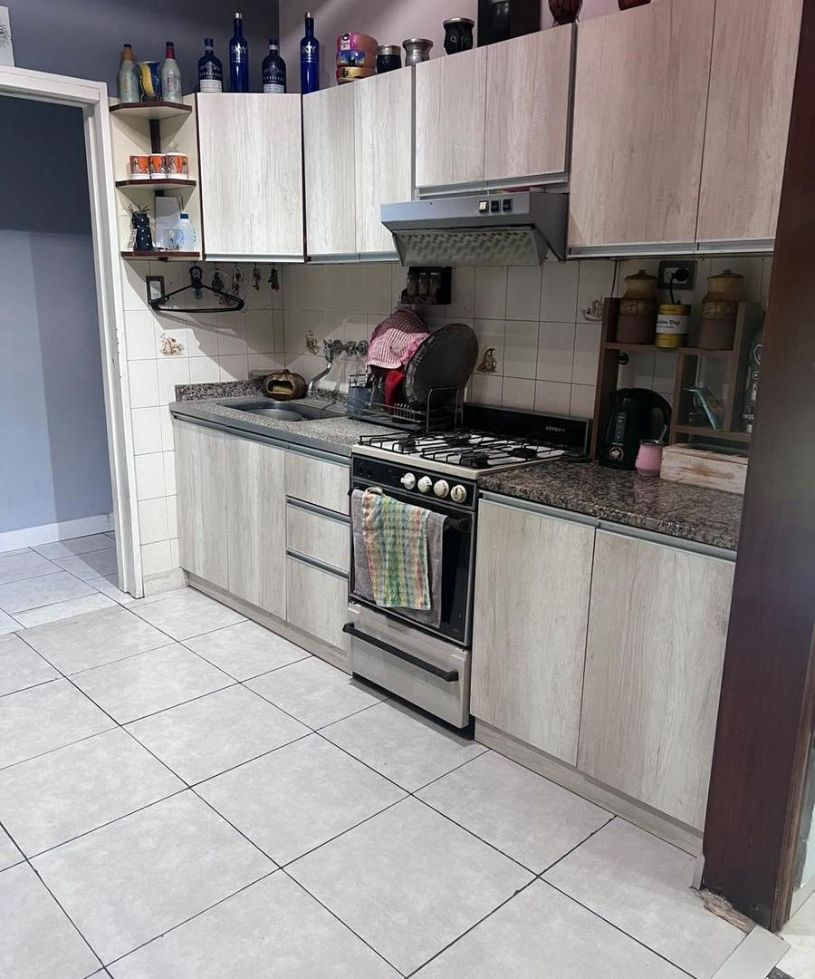 Foto de Casa en venta en Villa Tesei con pileta, quincho y doble cochera, imagen 4