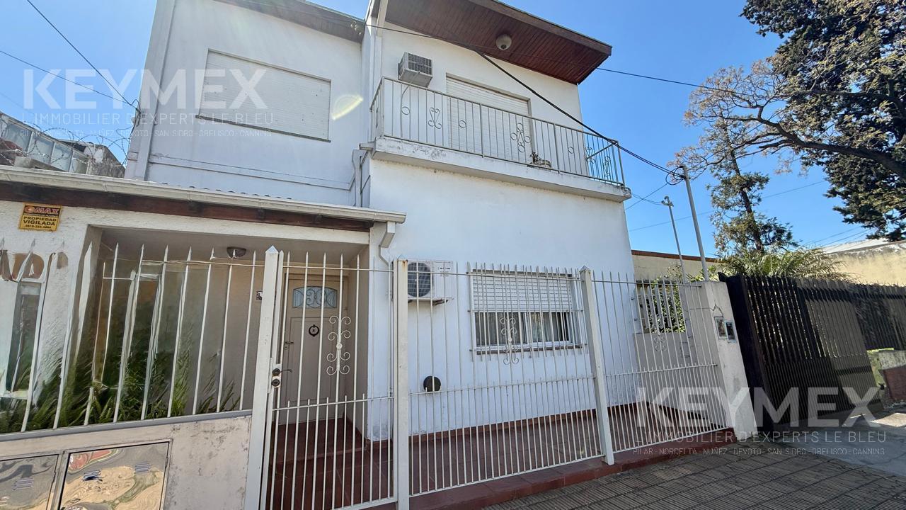 VENTA CASA 5 AMBIENTES BOULOGNE CON PATIO TERRAZA