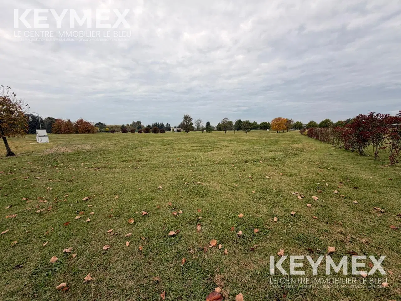 LOTE  CENTRAL  EN VENTA  AL GOLF 3