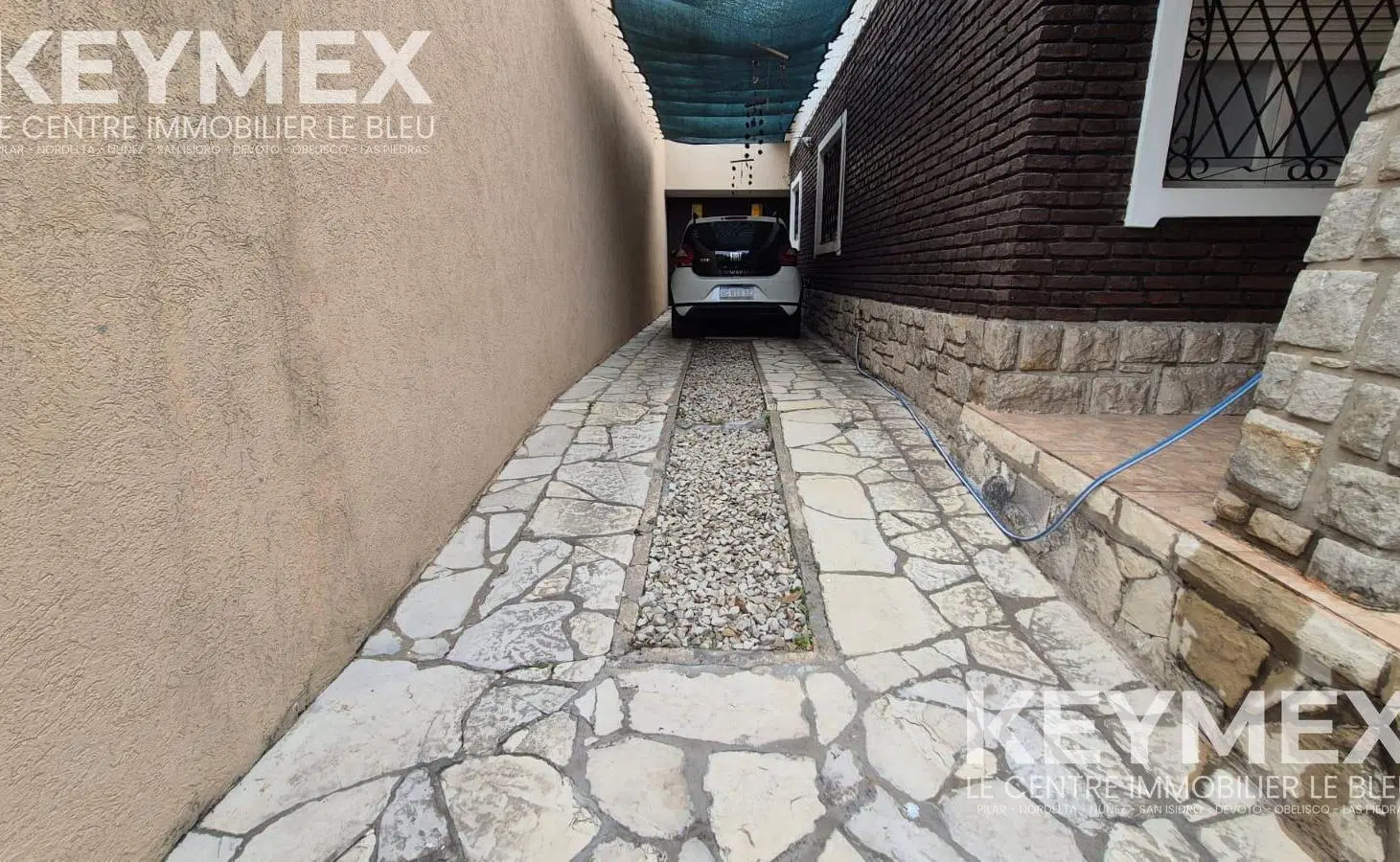 CASA CON AMPLIO JARDIN VILLA MARTELLI - APTO CREDITO 2