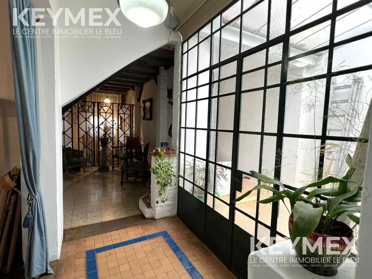 Casa 2 plantas, Ramos Mejia. 6 ambientes, Amplio Jardin,Terraza con Parrilla y Cochera. Apto Credito 2