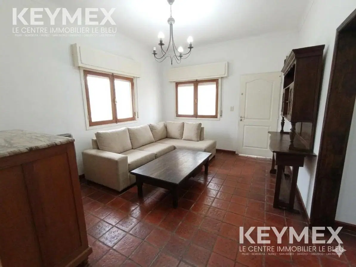 CASA EN VENTA 3 AMBIENTES. BERAZATEGUI. LOTE PROPIO 4