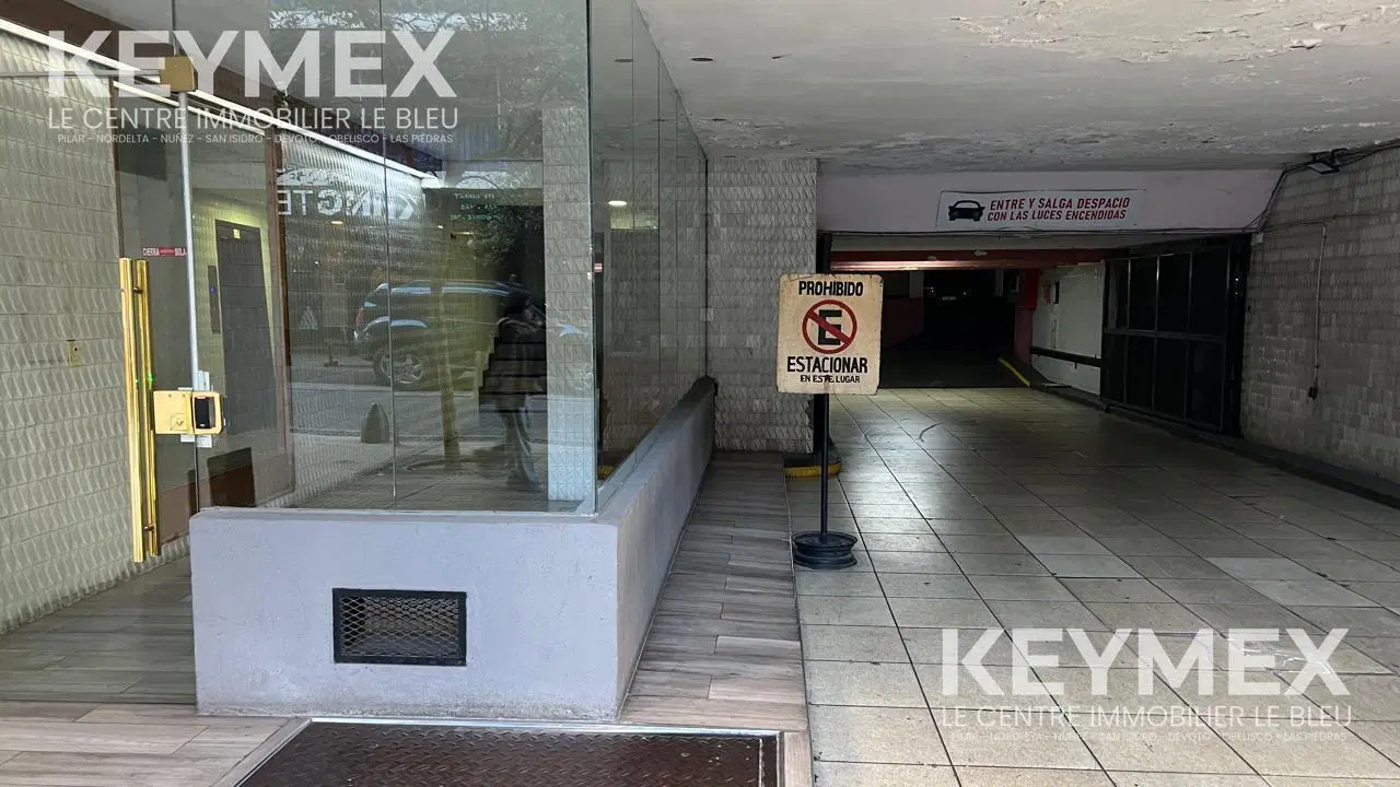 Cochera en Barrio Balvanera. Muy comoda y bien ubicada. Barrio muy comercial. Oportunidad! 3