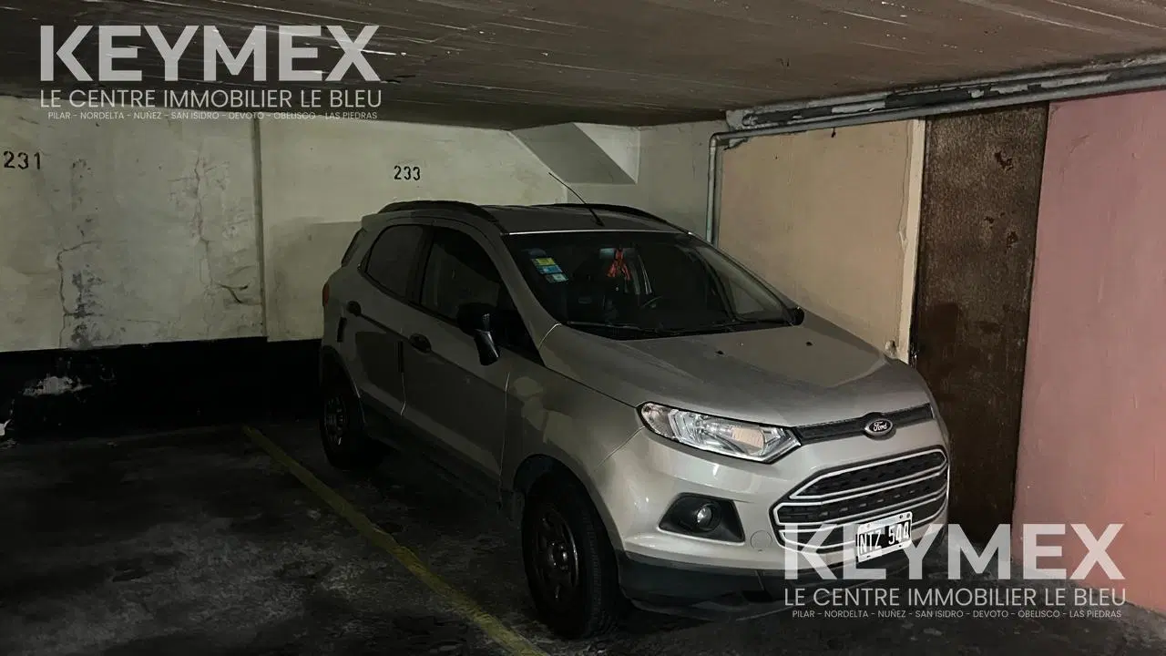 Cochera en Barrio Balvanera. Muy comoda y bien ubicada. Barrio muy comercial. Oportunidad! 4