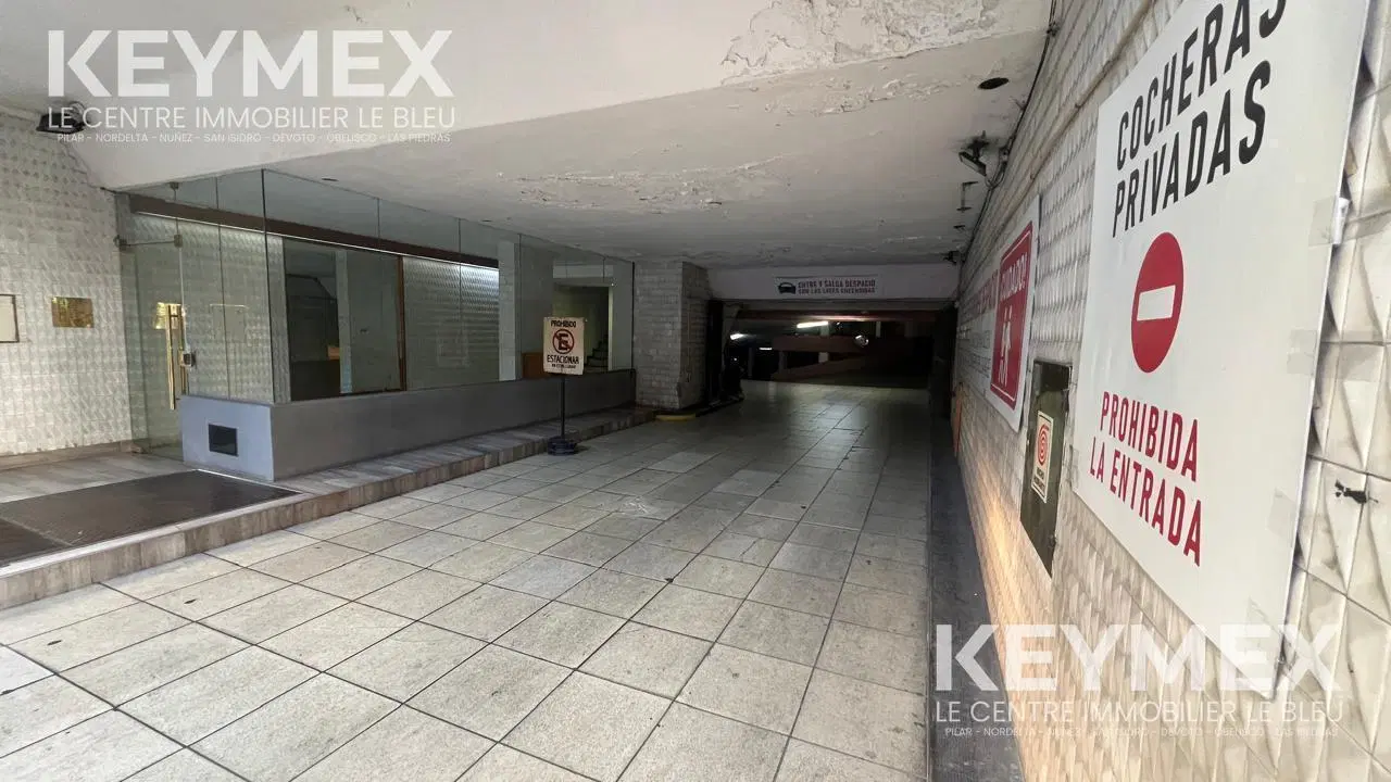 Cochera en Barrio Balvanera. Muy comoda y bien ubicada. Barrio muy comercial. Oportunidad! 5
