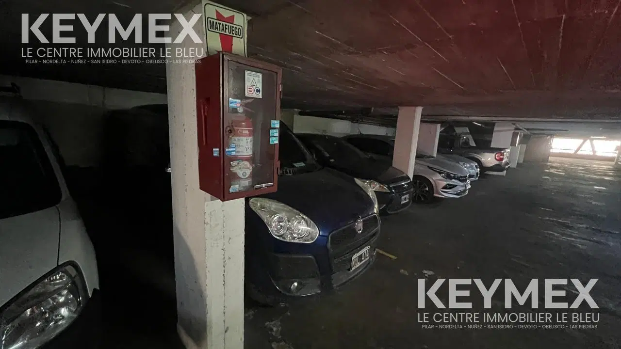 Cochera en Barrio Balvanera. Muy comoda y bien ubicada. Barrio muy comercial. Oportunidad! 4