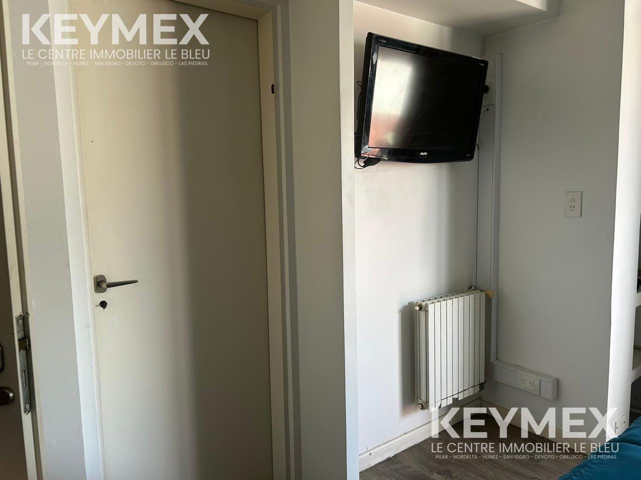 Foto de Casa en alquiler con pileta y cochera, imagen 2