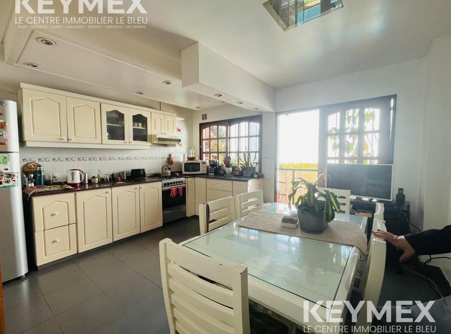 Foto de Venta Casa tipo triplex 4 ambientes con pileta en Villa Mitre, Villa, imagen 5