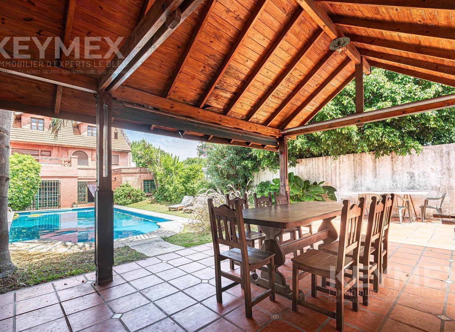 Foto de Casa en venta con pileta San martin zona residencial, imagen 2