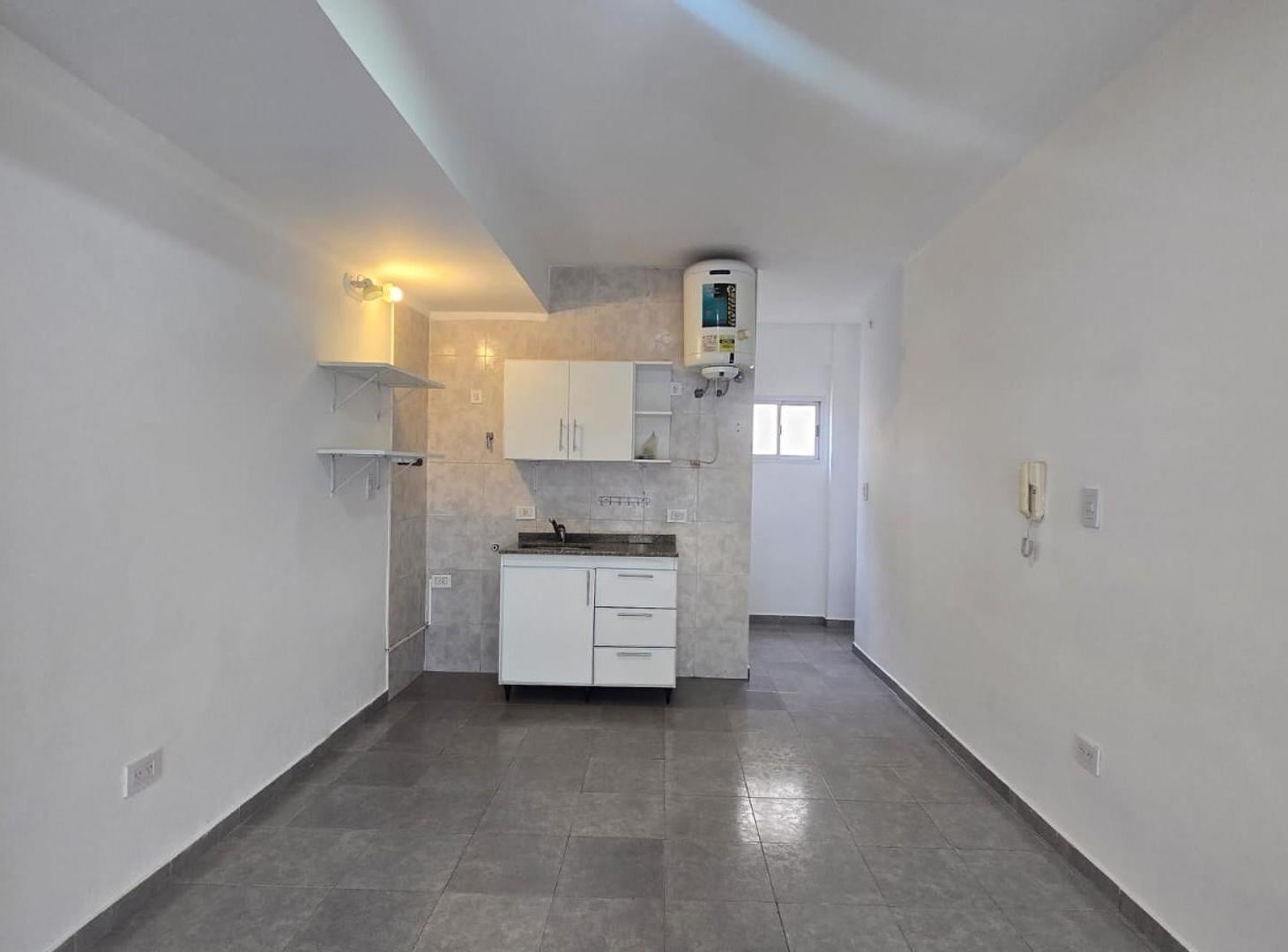 Depto mono divisible,balcon en Alquiler Lomas del Mitrador