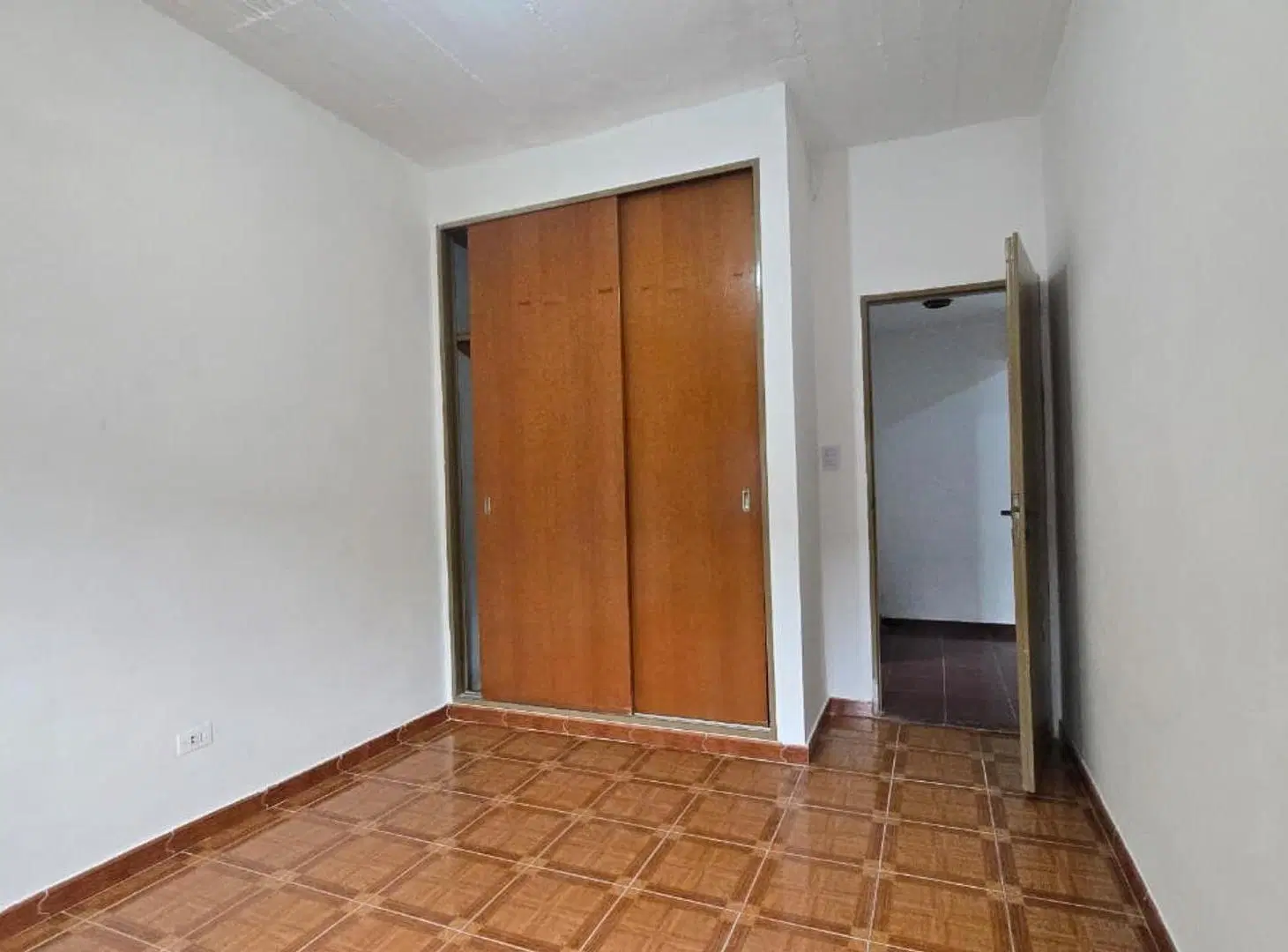 Departamento 2 ambientes en Alquiler Sin expensas, San Justo 5