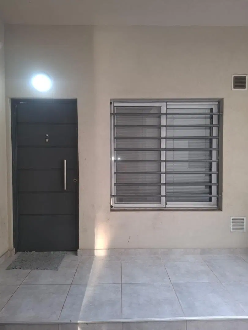 Departamento 2 amb. pb c/ patio Alquiler Villa Luzuriaga 2