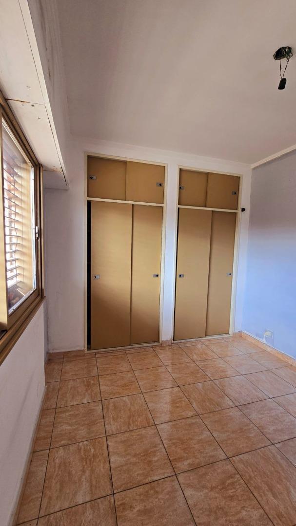 Foto de Casa en Alquiler en dos plantas con cochera, Ramos Mejia.-, imagen 3