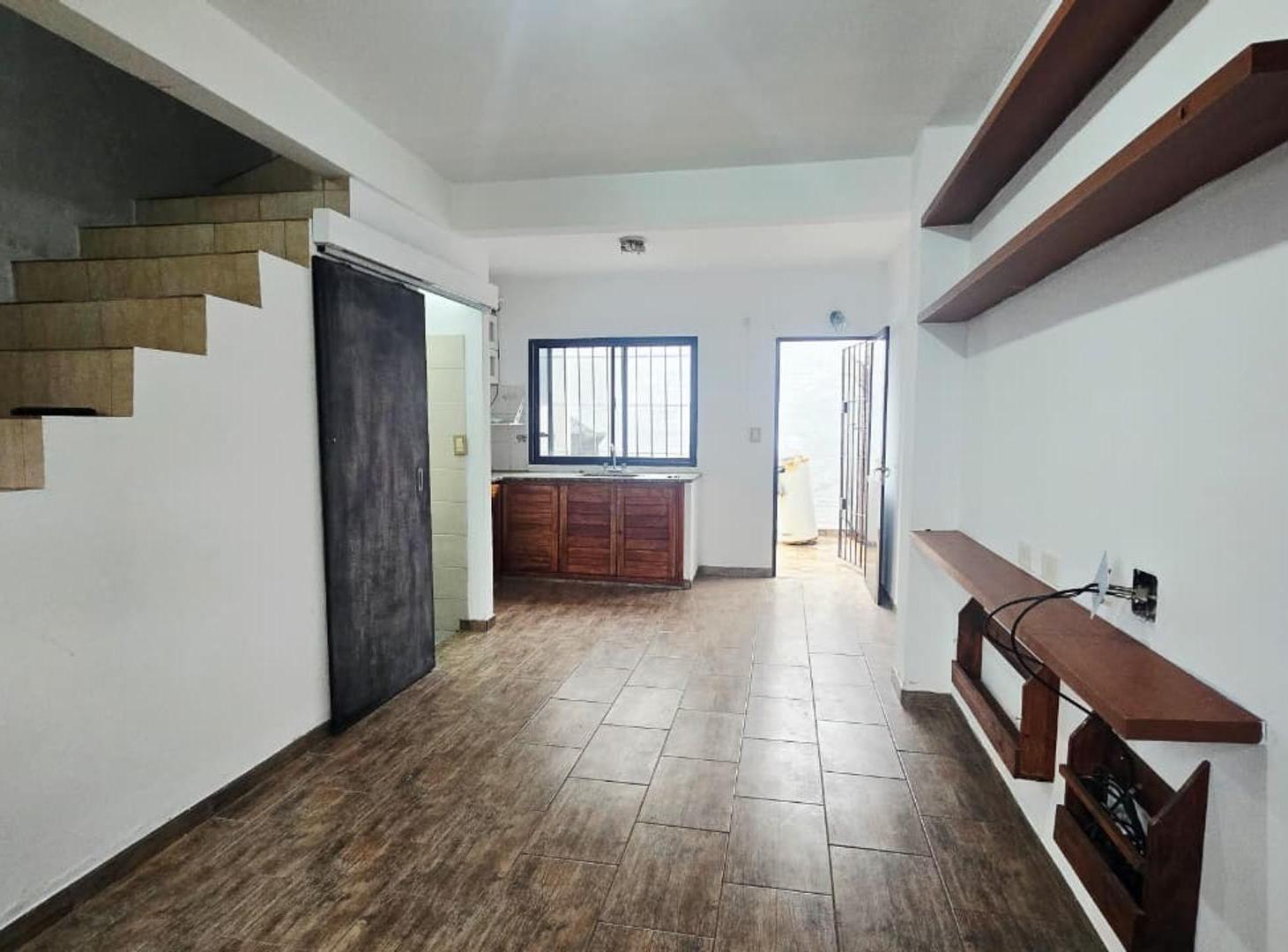 Foto de Duplex 3 ambientes en Alquiler con patio Ramos Mejia, imagen 1
