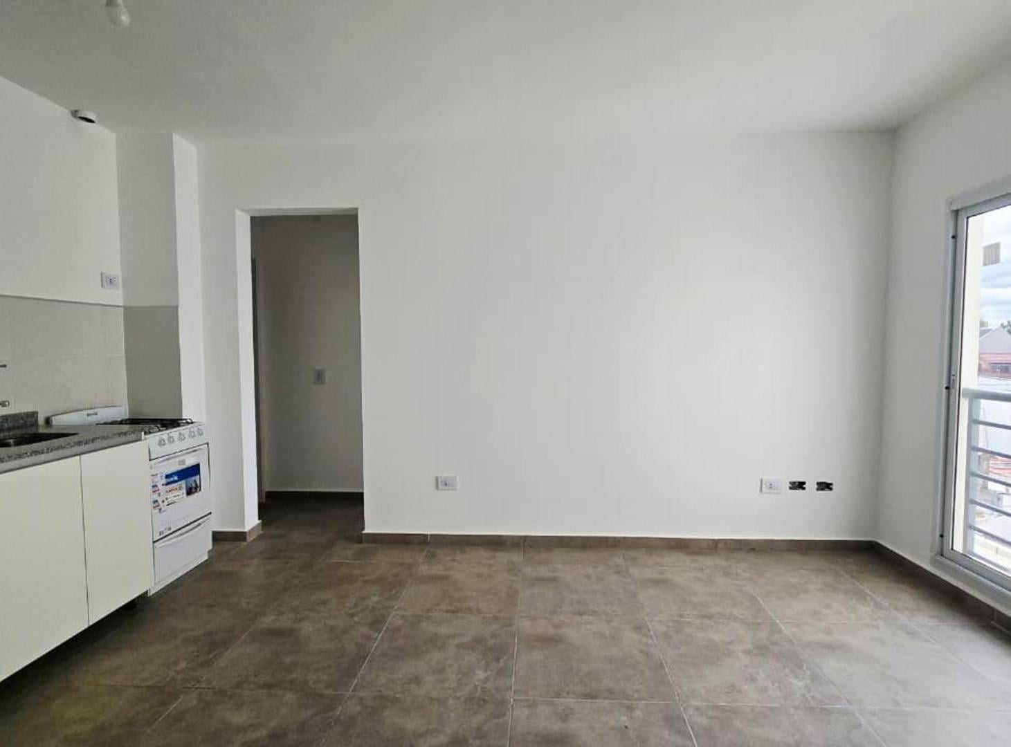 Foto de Departamento ,Alquiler 2 amb.C/terraza , Villa Luzuriaga.-, imagen 2