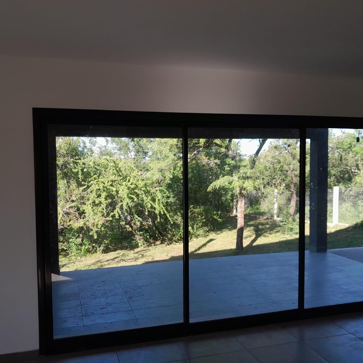 Casa a Estrenar en Unquillo! B° Semi - Cerrado - Hogar a Leña, Asador - Vista 1