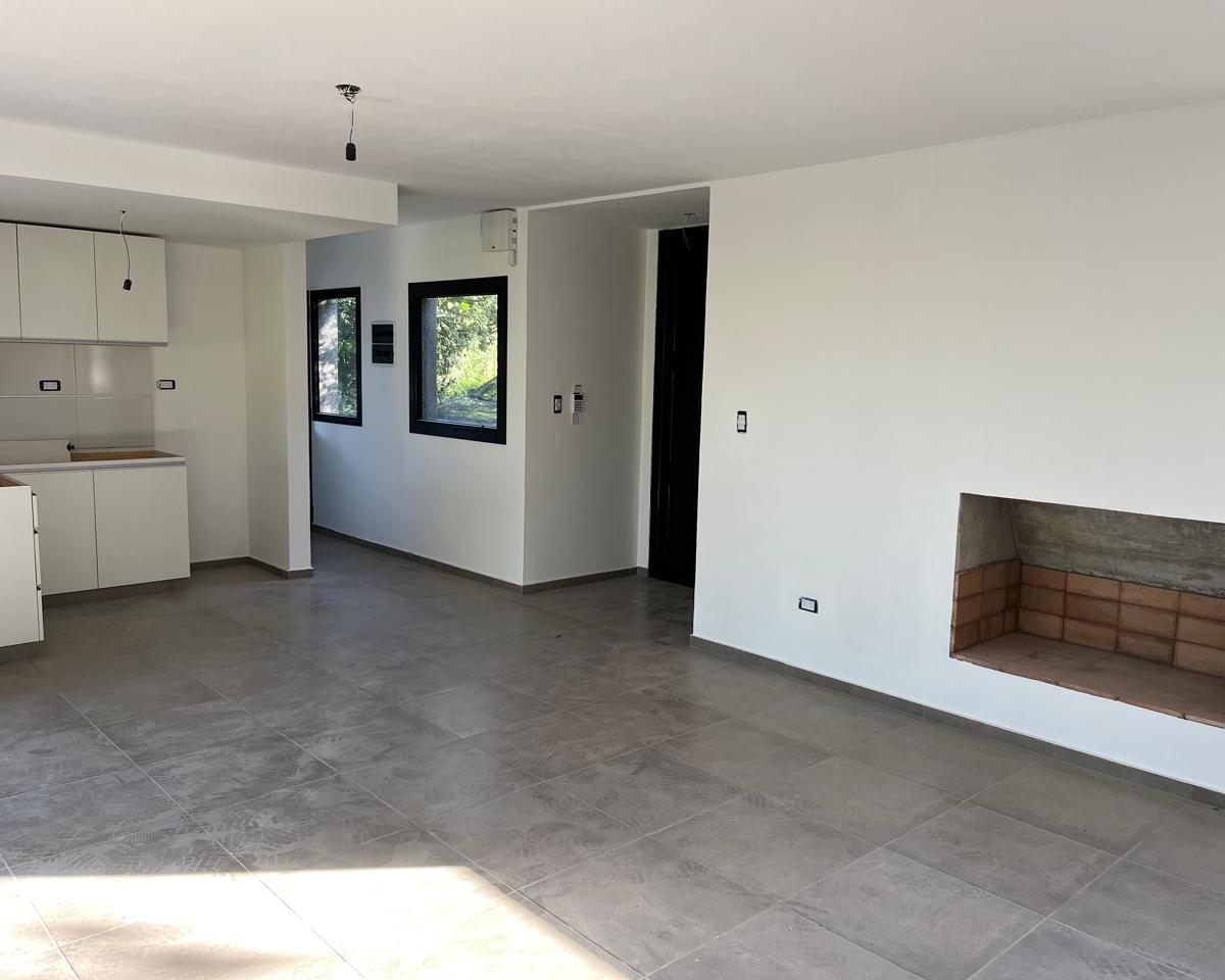 Casa a Estrenar en Unquillo! B° Semi - Cerrado - Hogar a Leña, Asador - Vista 5
