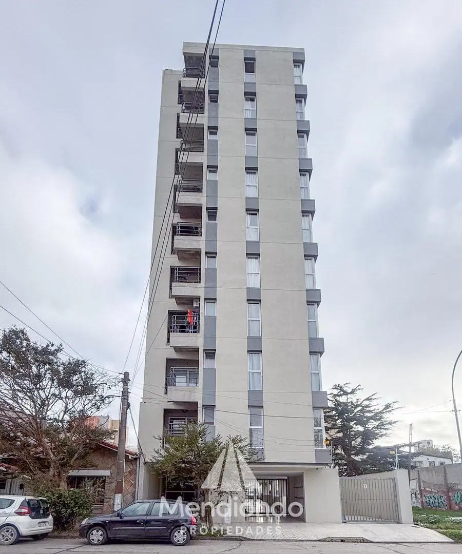 ALQ 24M - DEPARTAMENTO 2 AMB CON COCHERA EXCELENTE ESTADO 4