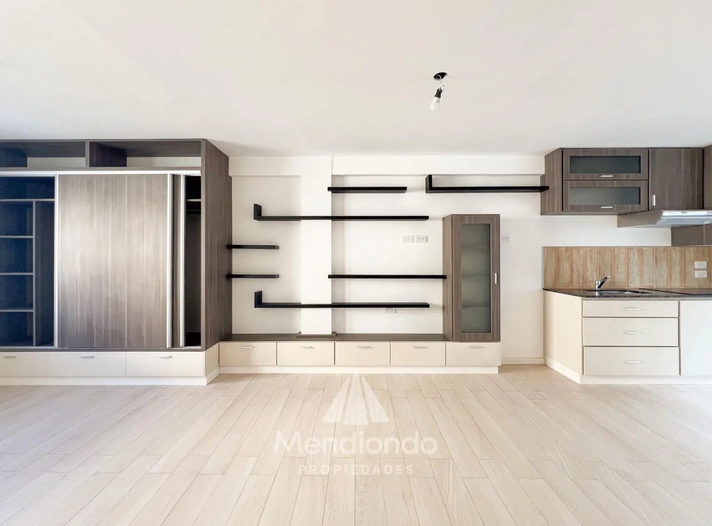 Depto 1 amb y medio tipo LOFT a la calle de 33m2 aprox. Rawson y Arenales, Shopping Aldrey. 4