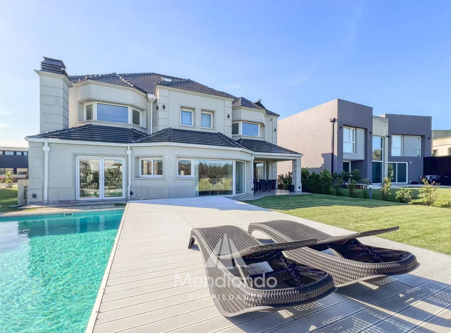 Casa 5 amb con piscina y cochera triple en Barrio Privado Tierras del Mar 5