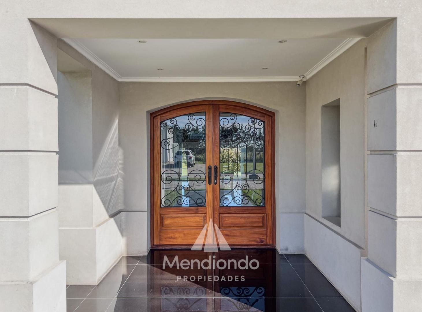 Foto de Casa 5 amb con piscina y cochera triple en Barrio Privado Tierras del Mar, imagen 3