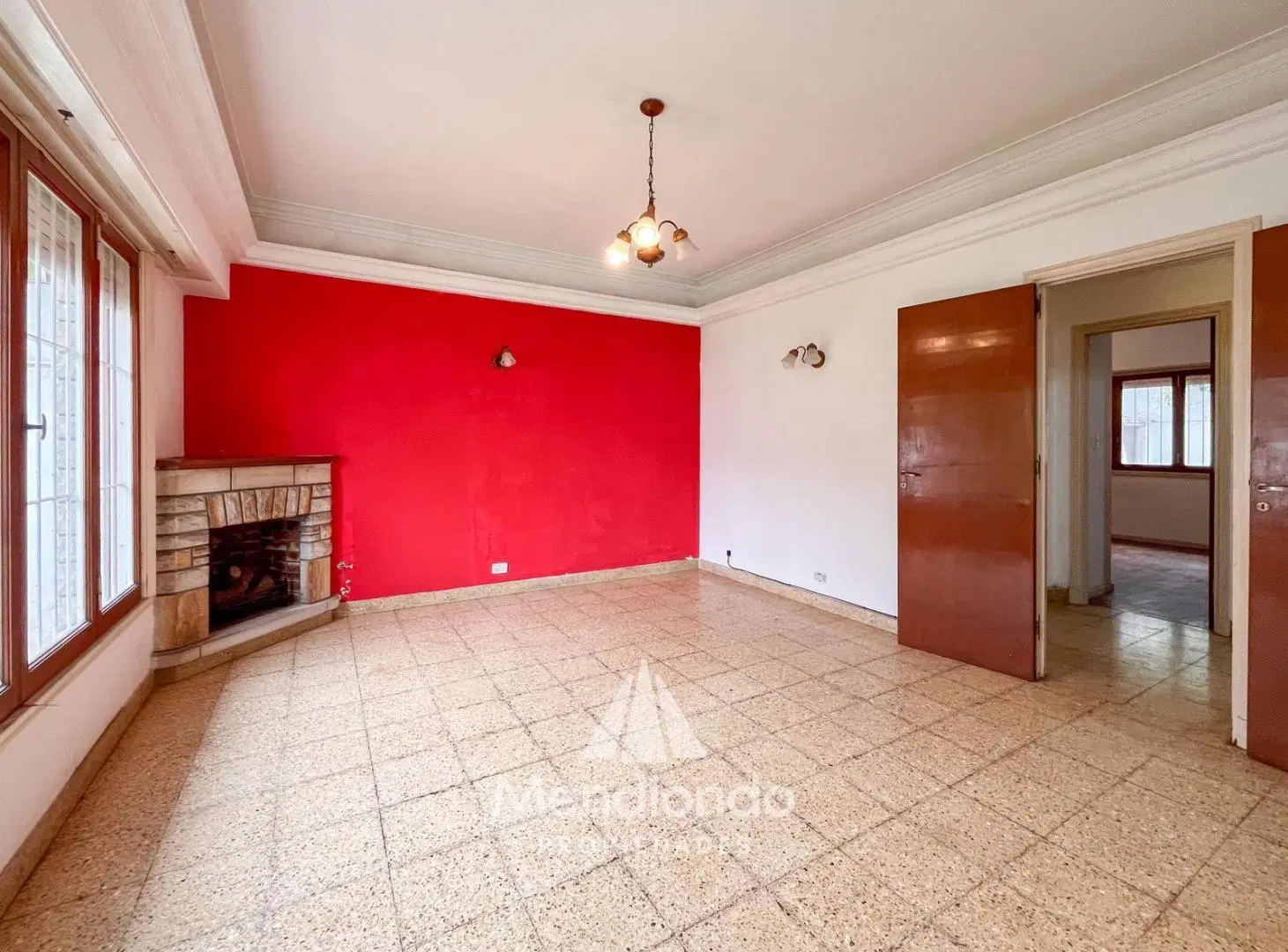Casa 4 ambientes con parque / Zona Aldrey 1