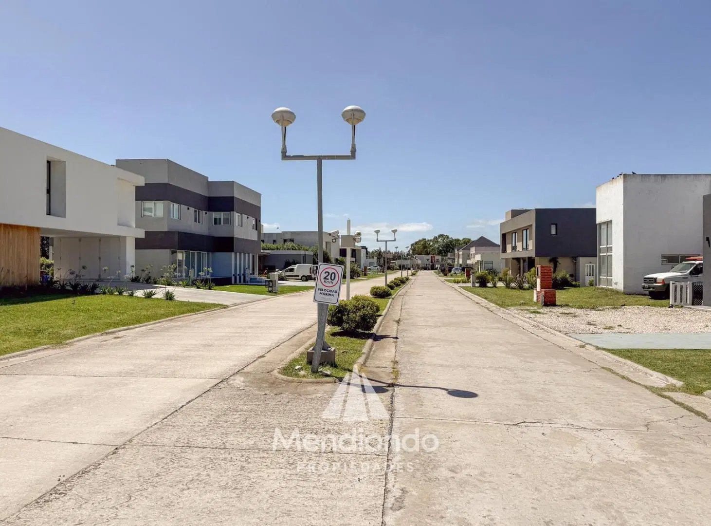 Casa 5 amb con piscina A ESTRENAR en Barrio Privado Tierras del Mar 5