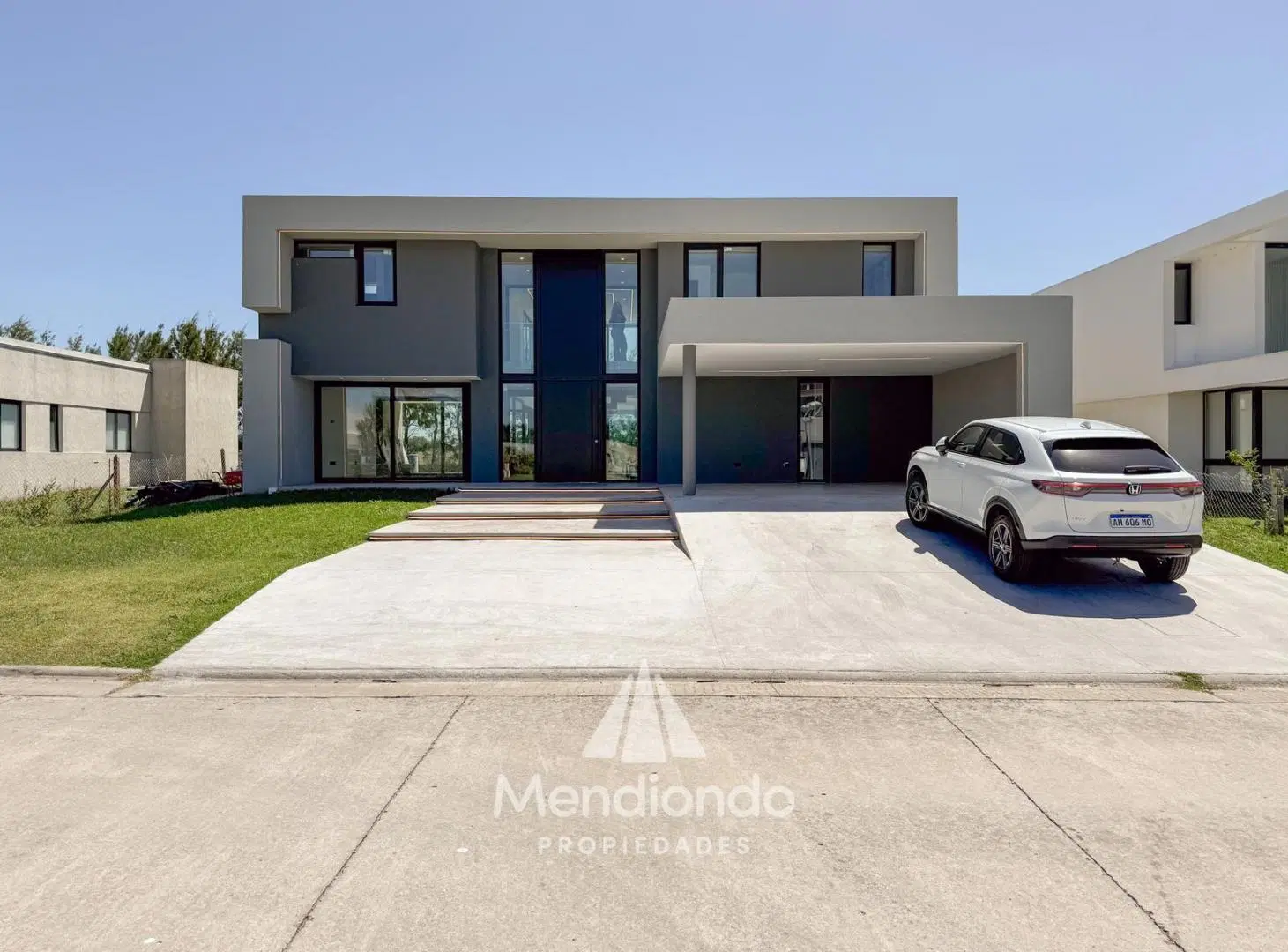 Casa 5 amb con piscina A ESTRENAR en Barrio Privado Tierras del Mar 3