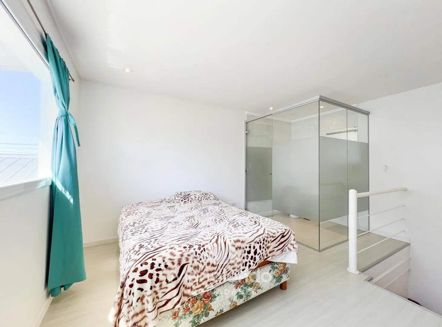 Casa IMPECABLE en San Patricio 2 dormitorios en suite - Cochera quincho y Parque 2