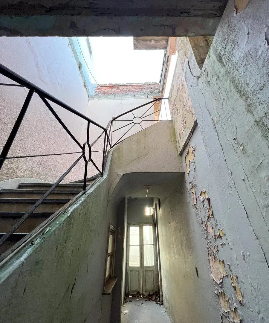 Terreno en Zona Centro - Jujuy al 2000 - Dimensiones 8,66 m x 34 m (295m2) 2