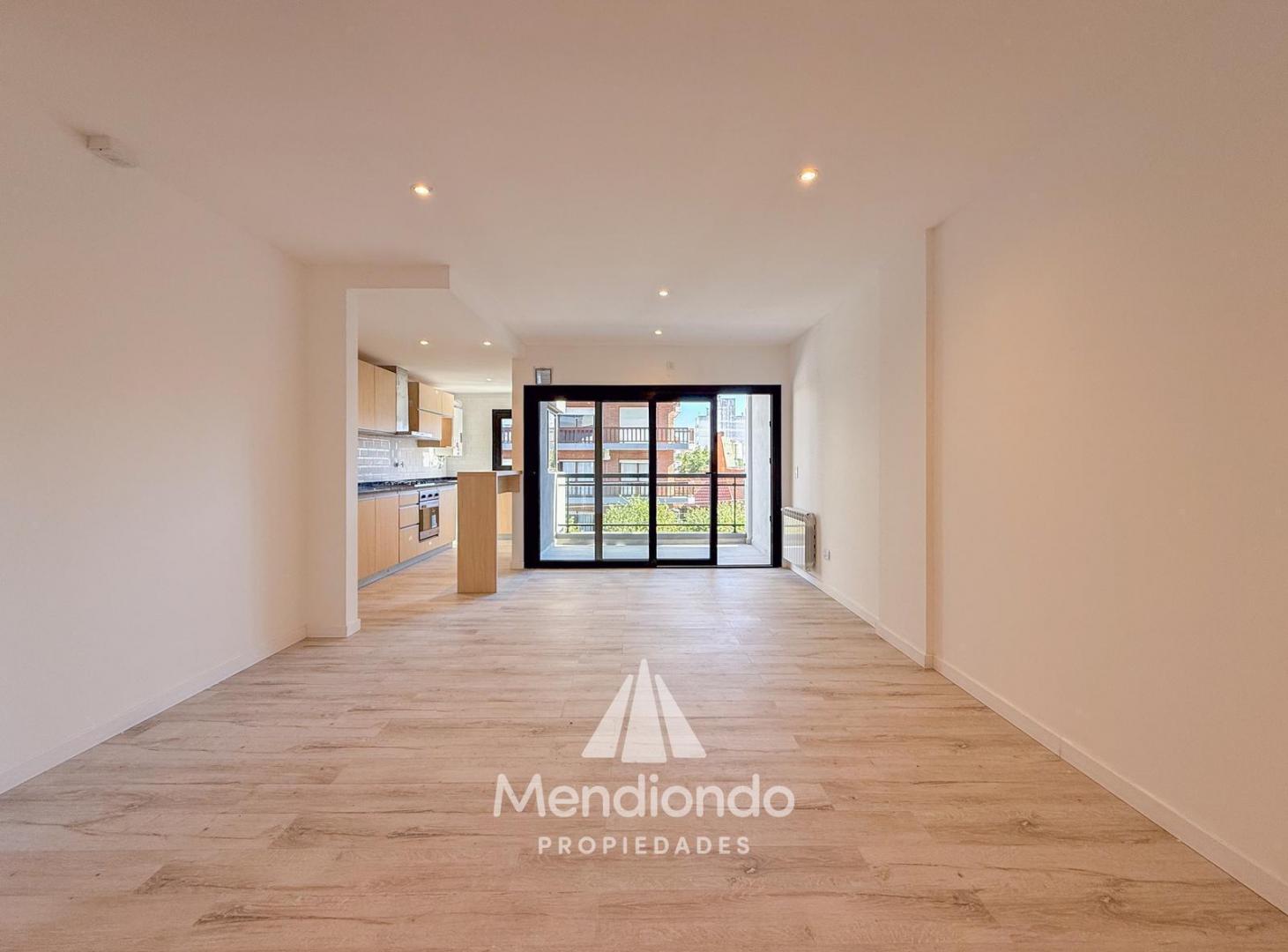 Semipiso 2 ambientes con balcon terraza A ESTRENAR en Plaza Mitre
