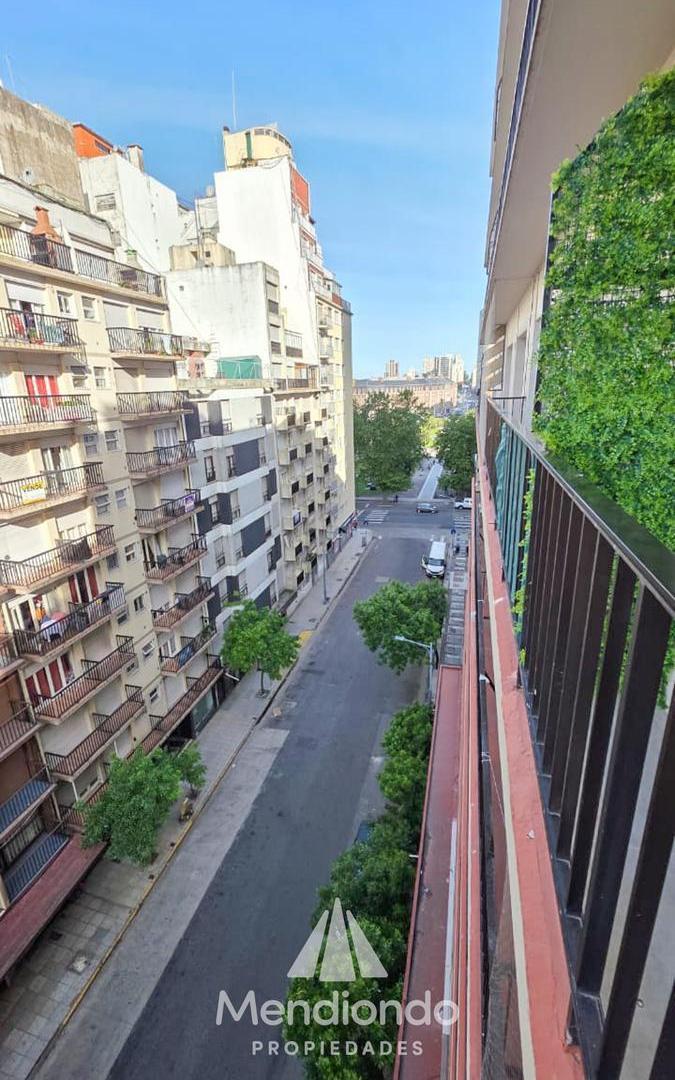 Foto de Departamento 2 ambientes al frente con balcón / Zona centro., imagen 3