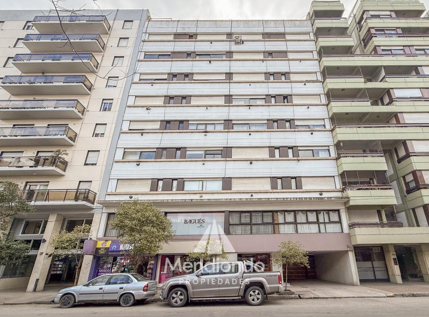 Foto de Depto 3 ambientes en Semipiso en zona Centro., imagen 4