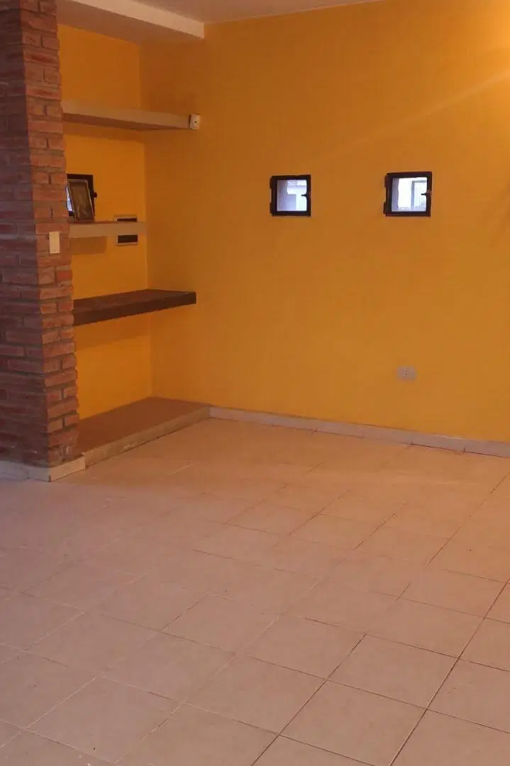 IMPONENTE CASA 3 DORMITORIOS- DOS PLANTAS-SANTA ISABEL 1 SECCIÓN 5