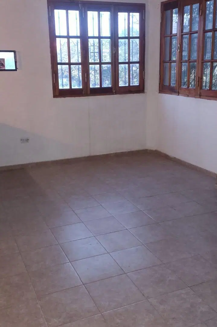 IMPONENTE CASA 3 DORMITORIOS- DOS PLANTAS-SANTA ISABEL 1 SECCIÓN 4